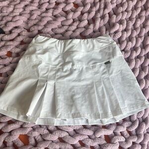 white tennis skirt